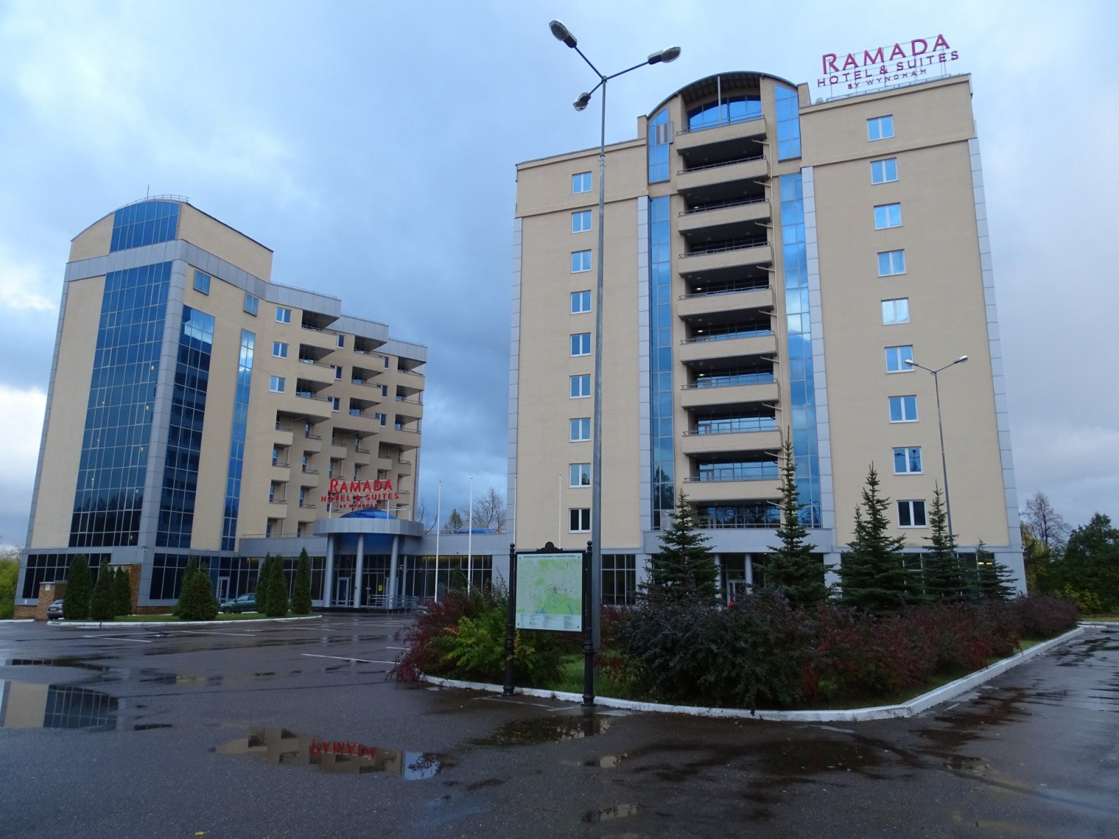 Отель Ramada Hotel & Suites by Wyndham Alabuga 4* (Елабуга/Россия) -  бронирование отеля, цены, описание, отзывы, фотографии - OneTwoTrip.com