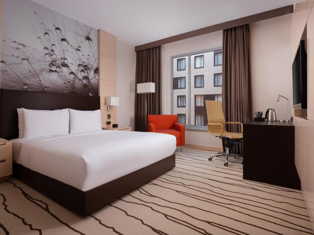 DoubleTree By Hilton Moscow – Внуково Аэропорт отель 4* (Внуково/Россия) -  бронирование отеля, цены, описание, отзывы, фотографии - OneTwoTrip.com